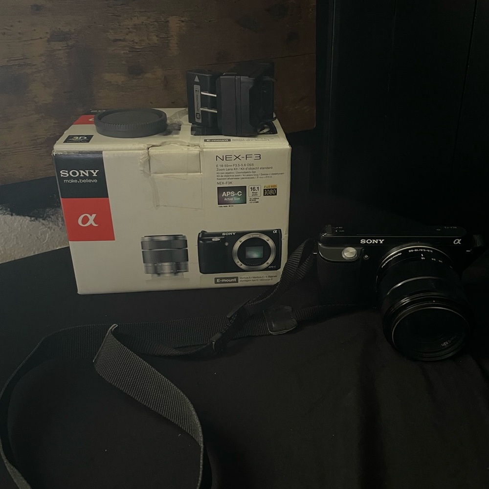 Sony Nex-F3 black camera with a 30mm lensm